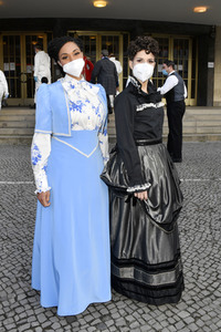 Fototermin mit dem Ensemble von 'Vorhang auf für Cyrano' in Berlin