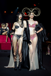 Andres Sarda Fashion Show auf der 73. Mercedes-Benz Fashion Week Madrid