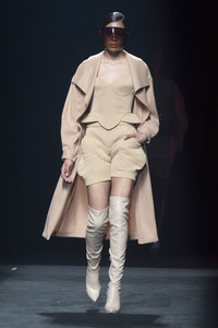Maya Hansen Fashion Show auf der 73. Mercedes-Benz Fashion Week Madrid