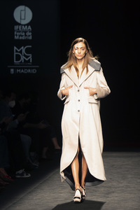 Otrura Fashion Show auf der 73. Mercedes-Benz Fashion Week Madrid