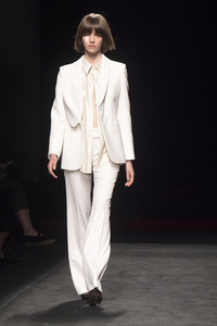 Otrura Fashion Show auf der 73. Mercedes-Benz Fashion Week Madrid