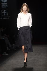 Otrura Fashion Show auf der 73. Mercedes-Benz Fashion Week Madrid