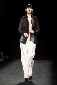 Otrura Fashion Show auf der 73. Mercedes-Benz Fashion Week Madrid