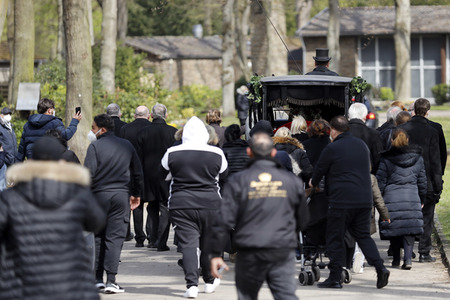 Beerdigung eines hochrangigen Clan-Mitglieds in Leverkusen