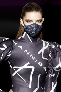 Hannibal Laguna Fashion Show auf der 73. Mercedes-Benz Fashion Week Madrid