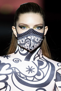 Hannibal Laguna Fashion Show auf der 73. Mercedes-Benz Fashion Week Madrid