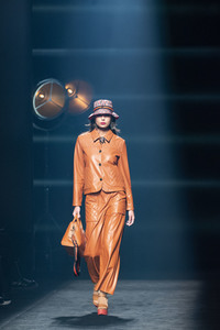 Maite by Lola Casademunt Fashion Show auf der 73. Mercedes-Benz Fashion Week Madrid