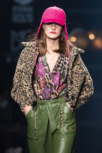 Maite by Lola Casademunt Fashion Show auf der 73. Mercedes-Benz Fashion Week Madrid