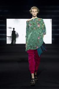 Ulises Mérida Fashion Show auf der 73. Mercedes-Benz Fashion Week Madrid