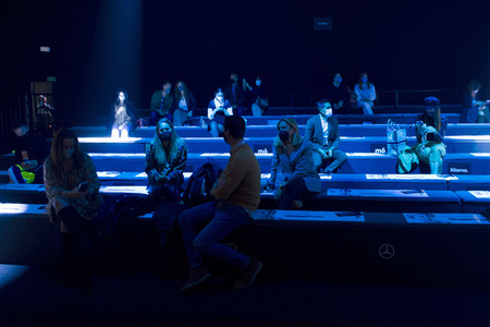 Isabel Sanchis Fashion Show auf der 73. Mercedes-Benz Fashion Week Madrid