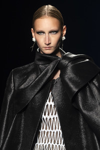 Isabel Sanchis Fashion Show auf der 73. Mercedes-Benz Fashion Week Madrid