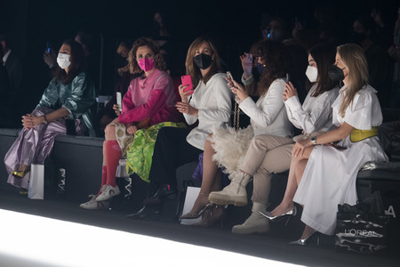 Angel Schlesser Fashion Show auf der 73. Mercedes-Benz Fashion Week Madrid