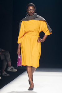 Angel Schlesser Fashion Show auf der 73. Mercedes-Benz Fashion Week Madrid