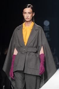 Angel Schlesser Fashion Show auf der 73. Mercedes-Benz Fashion Week Madrid