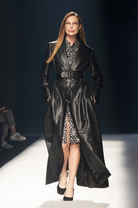 Angel Schlesser Fashion Show auf der 73. Mercedes-Benz Fashion Week Madrid