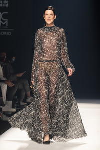 Angel Schlesser Fashion Show auf der 73. Mercedes-Benz Fashion Week Madrid