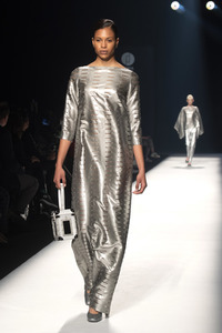 Angel Schlesser Fashion Show auf der 73. Mercedes-Benz Fashion Week Madrid