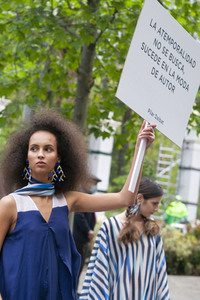 Öffentliche Fashion Show von 10 Designern in Madrid