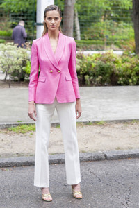 Öffentliche Fashion Show von 10 Designern in Madrid