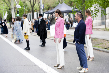 Öffentliche Fashion Show von 10 Designern in Madrid