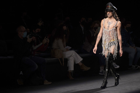 Velasquez Fashion Show auf der EGO Mercedes-Benz Fashion Week Madrid