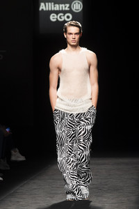 Sergio Villasante Show auf der EGO Mercedes-Benz Fashion Week Madrid