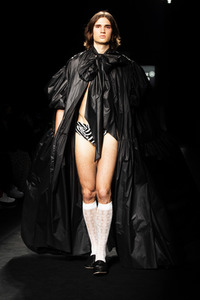 Sergio Villasante Show auf der EGO Mercedes-Benz Fashion Week Madrid