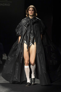 Sergio Villasante Show auf der EGO Mercedes-Benz Fashion Week Madrid