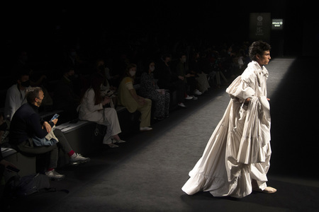 Sergio Villasante Show auf der EGO Mercedes-Benz Fashion Week Madrid