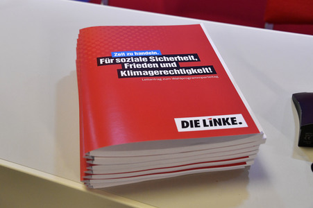 Pressekonferenz zur Wahlprogrammvorstellung der Partei Die Linke in Berlin