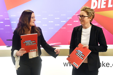 Pressekonferenz zur Wahlprogrammvorstellung der Partei Die Linke in Berlin