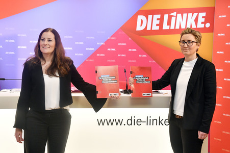 Pressekonferenz zur Wahlprogrammvorstellung der Partei Die Linke in Berlin