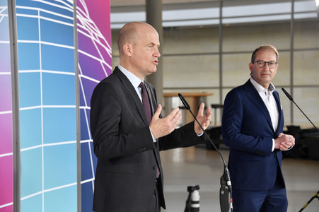 Pressestatement der CDU/CSU-Bundestagsfraktion in Berlin