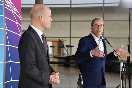 Pressestatement der CDU/CSU-Bundestagsfraktion in Berlin