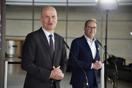 Pressestatement der CDU/CSU-Bundestagsfraktion in Berlin