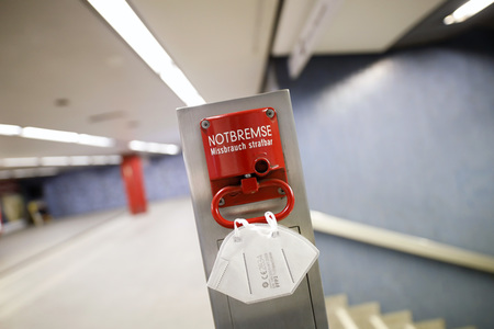 Symbolfoto Bundes-Notbremse