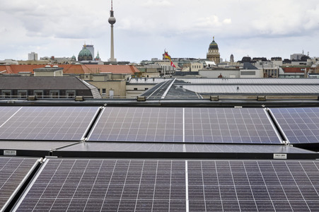Solaranlagen auf Schuldächern in Berlin