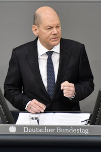 221. Sitzung des Deutschen Bundestages in Berlin