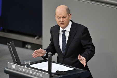 221. Sitzung des Deutschen Bundestages in Berlin