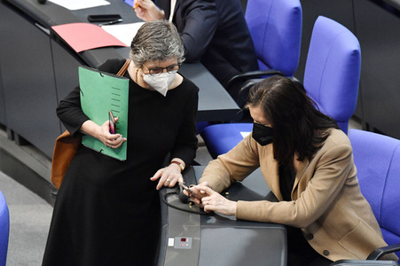 221. Sitzung des Deutschen Bundestages in Berlin