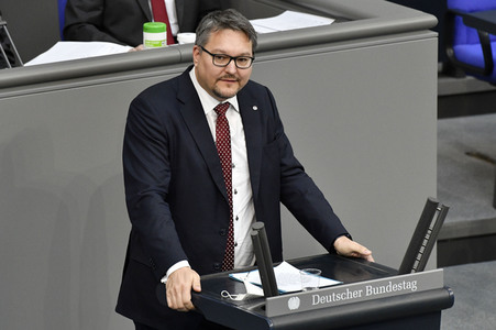 221. Sitzung des Deutschen Bundestages in Berlin