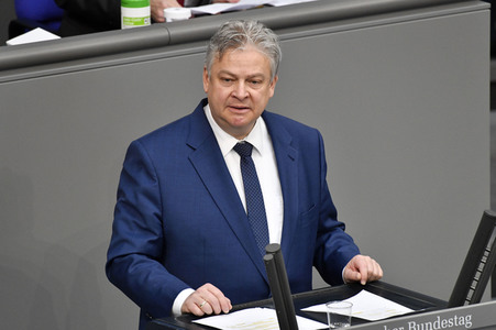 221. Sitzung des Deutschen Bundestages in Berlin