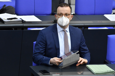 221. Sitzung des Deutschen Bundestages in Berlin