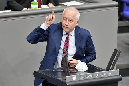 221. Sitzung des Deutschen Bundestages in Berlin