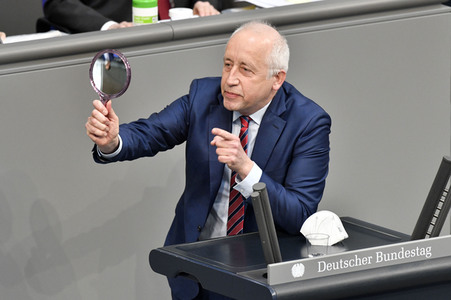 221. Sitzung des Deutschen Bundestages in Berlin