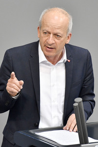 221. Sitzung des Deutschen Bundestages in Berlin