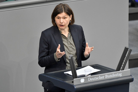 221. Sitzung des Deutschen Bundestages in Berlin