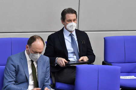 221. Sitzung des Deutschen Bundestages in Berlin