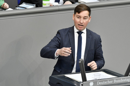 221. Sitzung des Deutschen Bundestages in Berlin