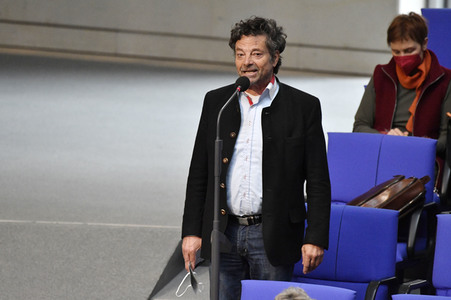 221. Sitzung des Deutschen Bundestages in Berlin